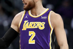 英超赛程吃紧，底特律活塞赛前队长鼓劲，气氛紧张，身体对抗强度拉满的简单介绍