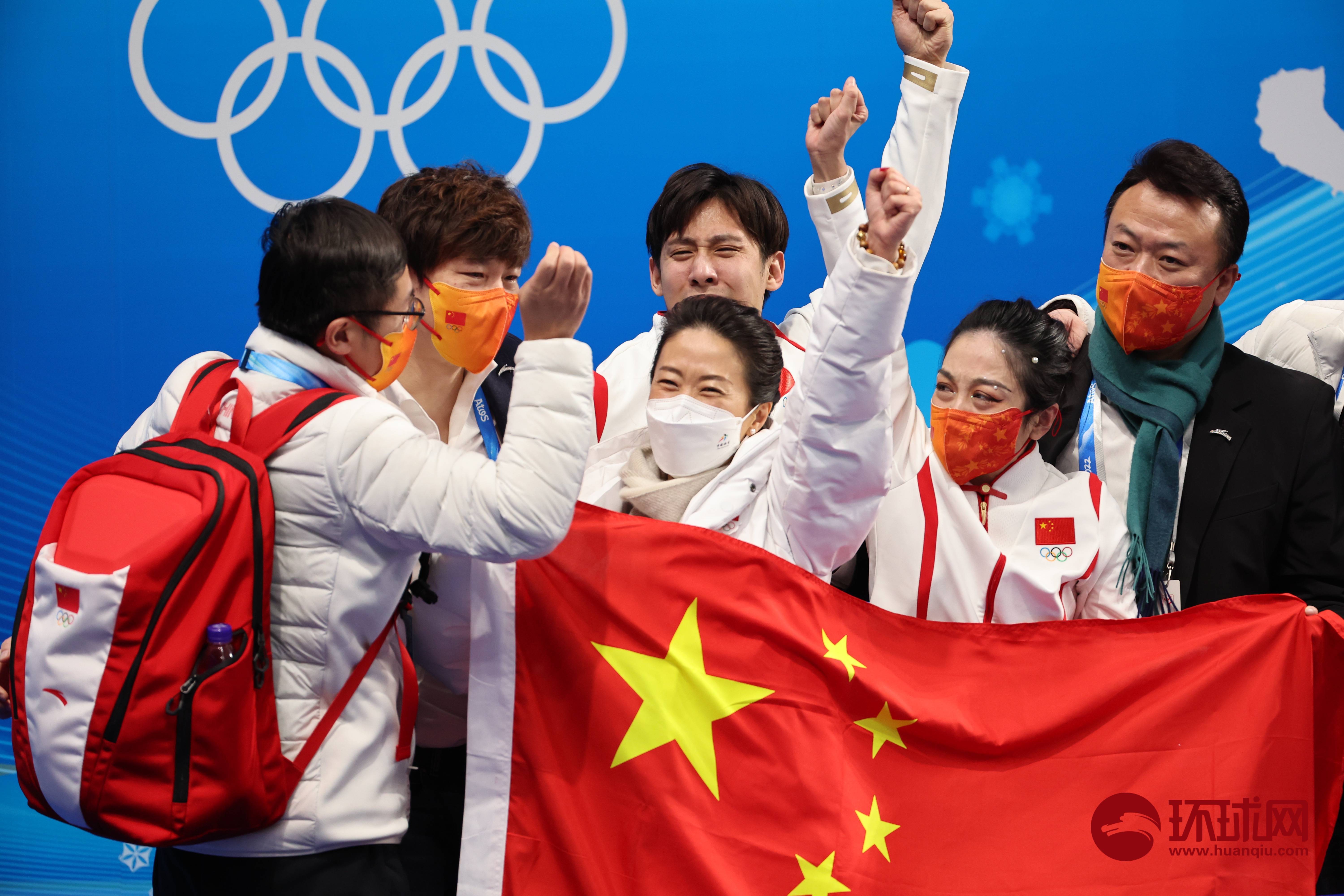 关于Scout回归赛场，问鼎冠军首场状态亮眼，篮网观众沸腾！的信息