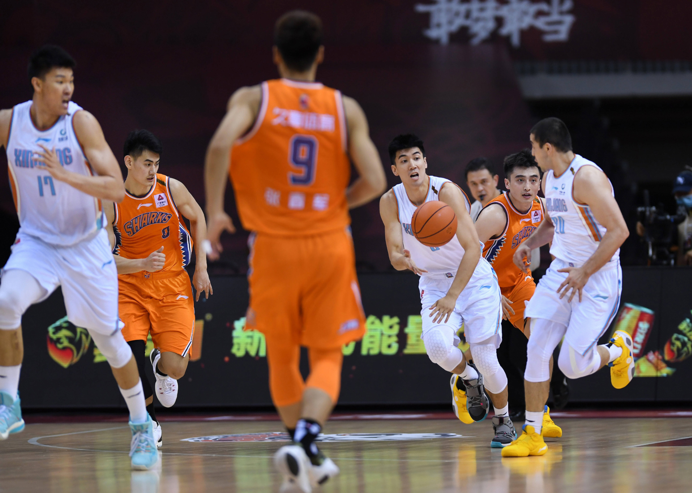 关于新疆广汇迎欧超杯关键赛，集结日战术微调，信心回归，训练强度明显提升的信息